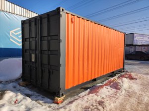 Морской контейнер для компании - поставщика шлангов. Морской контейнер для компании - поставщика шлангов.